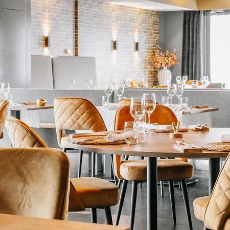 Fletcher Hotel-restaurant Zevenbergen-moerdijk מלון זבנברחן