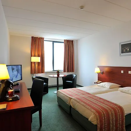 Fletcher Hotel-restaurant Zevenbergen-moerdijk Hotel 4*